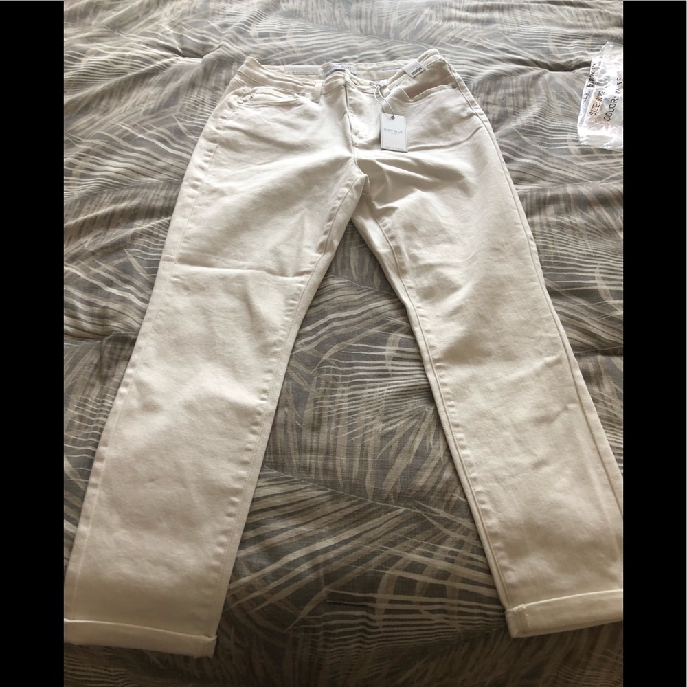 NWT Judy Blue White Jeans